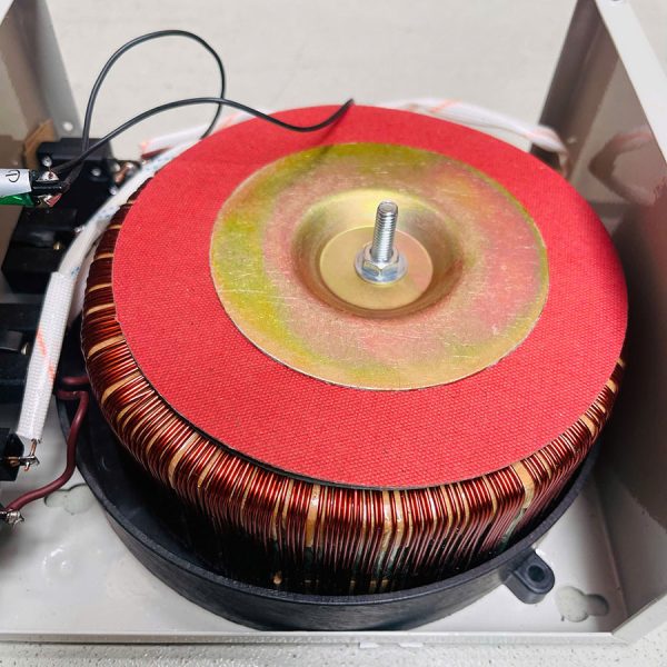 bien-ap-xuyen-800va-220v-ra-110v-4